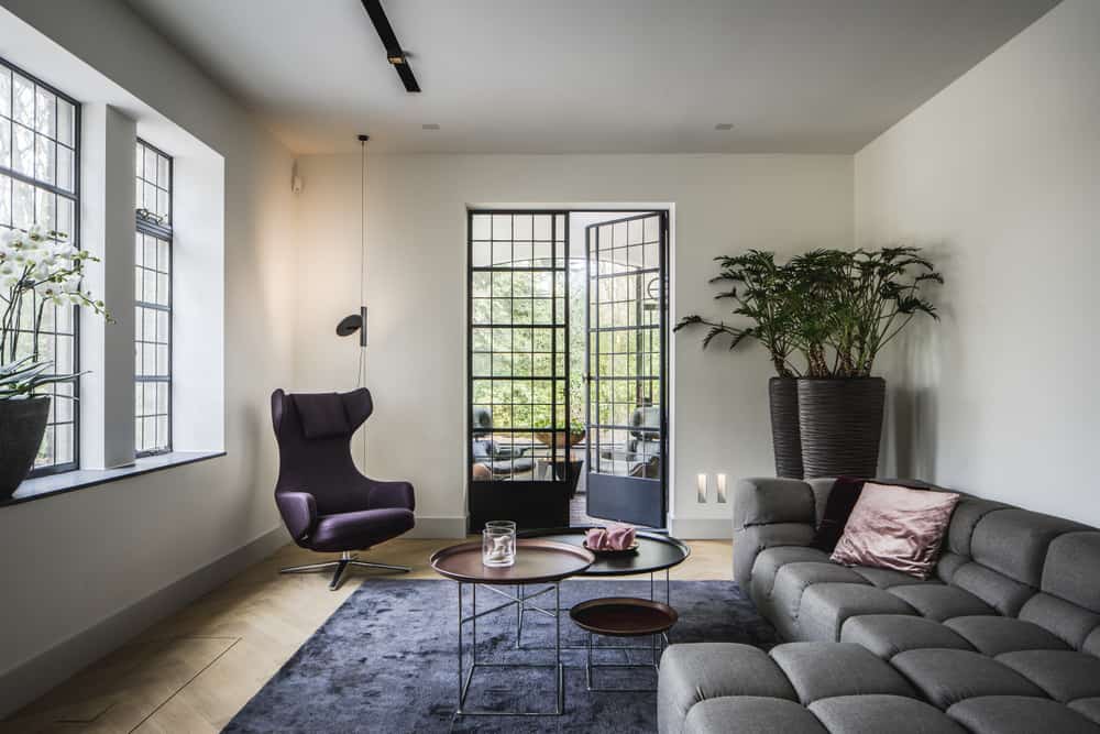 Klooster villa ontwerp renovatie van woning en serre met taatsdeuren