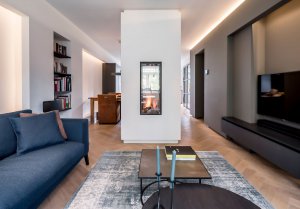 binnenhuisarchitect Wildenberg interieurontwerp maatwerk TV meubel vintage carpet doorkijkhaard