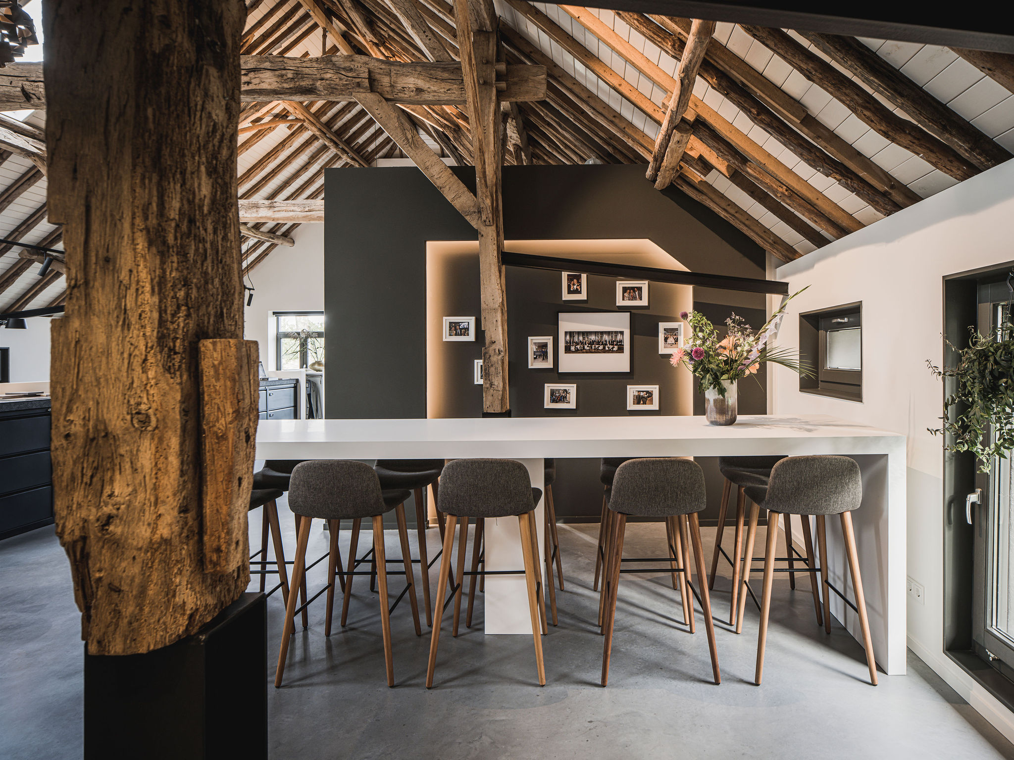 interieurarchitect interiorarchitect Wildenberg ontwerp exclusief kantoor interieur binnenhuisarchitect exclusive interior kantoorinspiratie luxuryoffice krukken