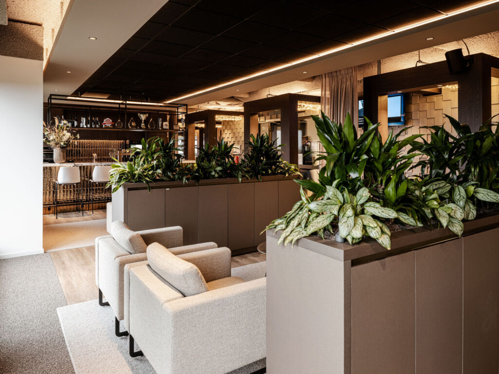 interieurarchitect Wildenberg NTT Data kantoor Meinema Peter Baas bar lounge groen