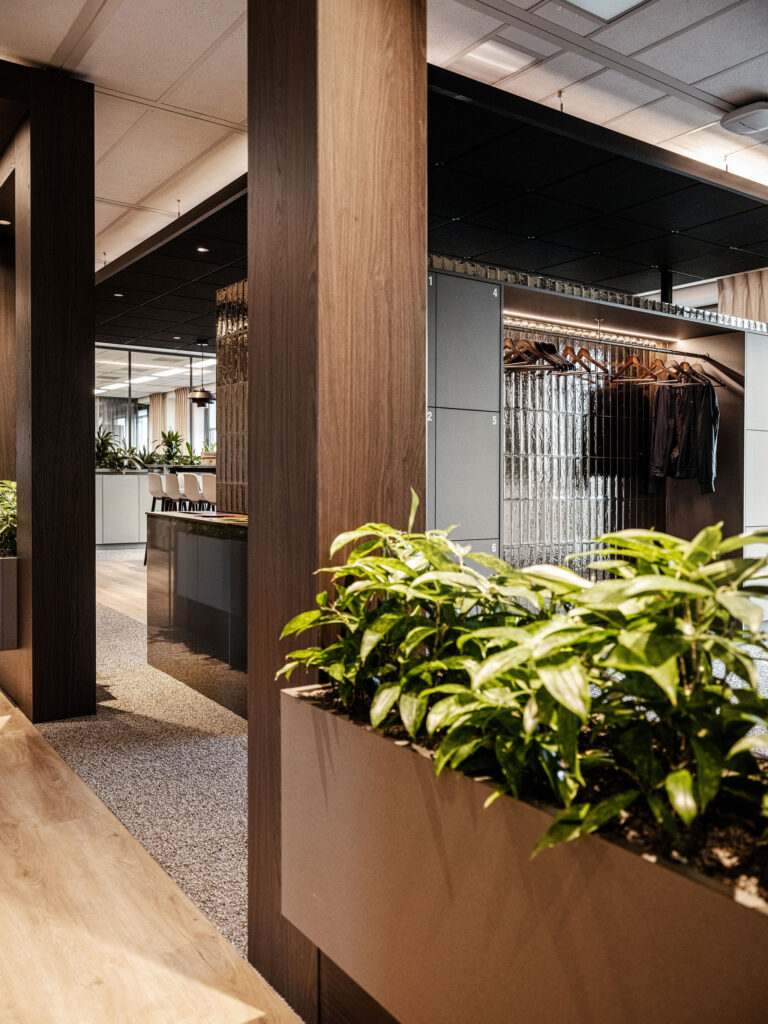 interieurarchitect Wildenberg NTT Data kantoor Meinema Peter Baas garderobe