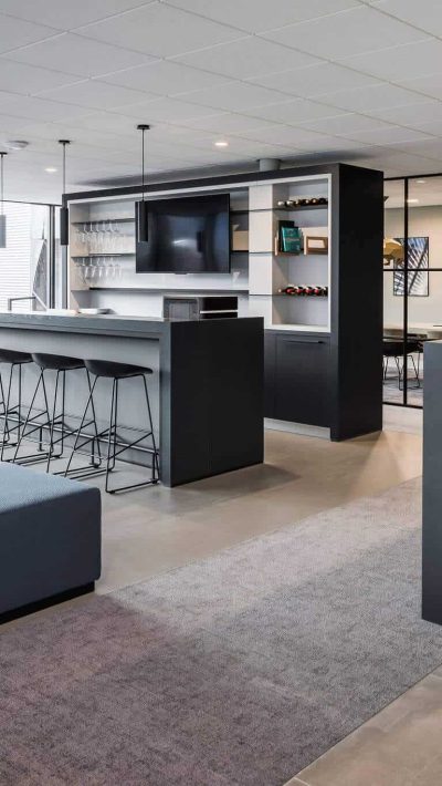 binnenhuisarchitect ontwerp kantoor hanglamp Gispen barkrukken Hay systeemwand Planeffect vloerbedekking Modulyss interieurdesign Wildenberg interieurbouw Van Keulen binnenhuisarchitect ontwerp kantoor hanglamp Gispen barkrukken Hay systeemwand Planeffect vloerbedekking Modulyss interieurdesign Wildenberg interieurbouw Van Keulen