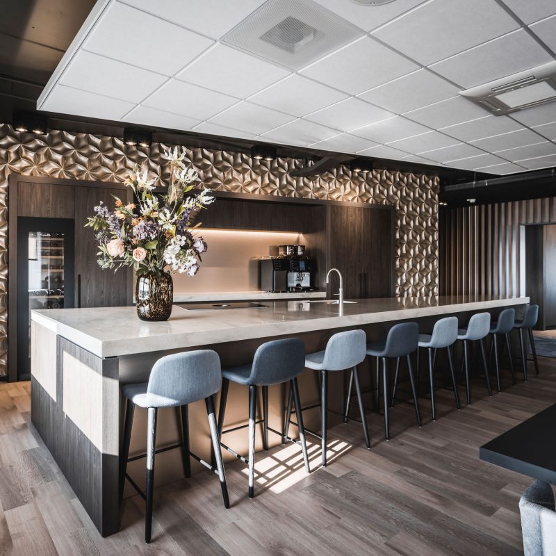 interieurarchitect interiorarchitect Wildenberg officedesign RGF Staffing hospitalityinteriors officeinspiration kantoorontwerp officeinterior Peter Baas keuken barkrukken